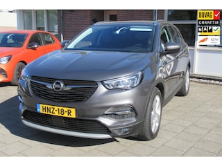 Opel Grandland X 1.6 Turbo Hybrid4 Elegance