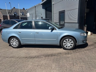 Audi A4 Limousine 2.0 Advance | 3MND GAR | CLIMA | CRUISE CONTROL | TREKHAAK