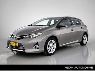 Toyota Auris 1.8 Hybrid Executive | Navigatiesysteem | Automatische airco | Stoelverwarming voor| Afneembare Trekhaak | Cruise controle|