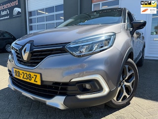 Renault Captur 0.9 TCe Intens met parkeersensoren en trekhaak en navigatie en bluetooth telefoon en airco en cruise controle