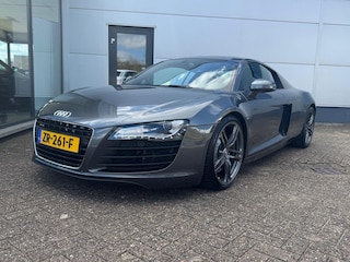 Audi R8 4.2 FSI QUATTRO | R-TRONIC | LAGE KM STAND |