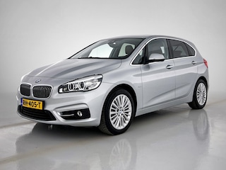 BMW 2-serie Tourer 218i High Executive Automaat (PANORAMADAK, STOELVERWARMING, HEAD-UP, CAMERA, DEALER ONDERHOUDEN)