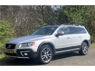 Volvo XC70 D4 181PK Geartronic Momentum, Schuifdak, Xenon, Standkachel, Bluetooth, Trekhaak, Navigatie, Leder.