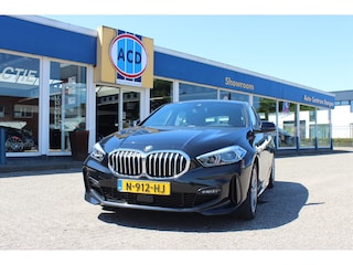 BMW 1-serie (f40) 118i 136pk Aut7. M-Sport | M-pakket | High Executive | 100% Bmw dealer onderhouden |