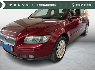 Volvo V50 2.4 Momentum | Parkeersensoren V+A | Navigatie | High Performance Audio | Climate Control | Schuif/kantel dak | Cruise control | Regensensor |