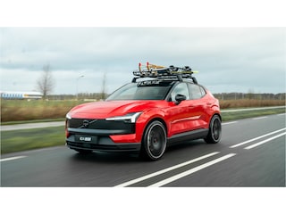 Volvo EX30 Extended Range Ultra / Alleen bij Jacob Schaap / Velgen 21" Everlast / Fusion RED Wrap / Verlaagd /