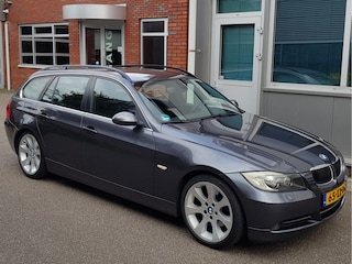 BMW 3-serie Touring 325i Leder Sportint 18" Trekhaak Xenon Ecc