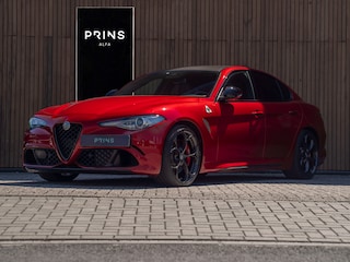 Alfa Romeo Giulia 2.9 V6 Quadrifoglio | MY22 | Carbon dak | Harman/Kardon | 20 inch | Carbon stuur | Adapt. cruise | Camera