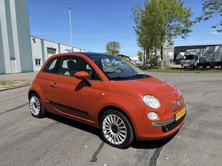 Fiat 500 1.2i Lounge 70 PK. Zeer leuke auto van de tweede eigenaar !!! Slechts 113.000 KM !! Net nieuwe distributieriem met waterpomp gehad !