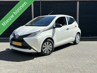 Toyota Aygo 1.0 VVT-i x Airco / Elec.pakket / 5 deurs / 63.687 KM NAP!!!