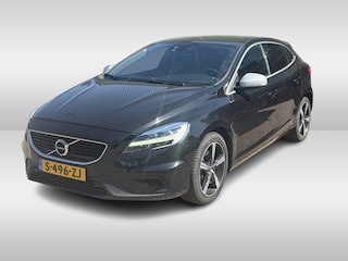 Volvo V40 1.5 T2 Inscription R-Design / Panoramadak / Camera / Leder / Keyless / 17'' / Navigatie / Stoelverwarming / Cruise Control