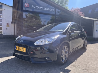 Ford Focus 2.0 EcoBoost ST-3