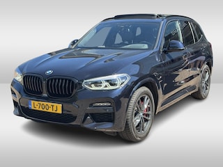 BMW X3 xDrive20i High Exe. M Sport / Trekhaak / Panoramadak / Camera / Leder / 19'' / Carbon intr. / DAB / Stoelverwarming / Cruise Control