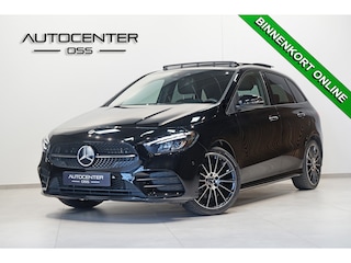 Mercedes-Benz B-klasse 250 e AMG Line ✅ ELEK.KLEP ✅ CAMERA ✅ PANO ✅ NAVI ✅ WIDESCREEN ✅ NIGHT ✅ SFEER ✅ MBUX