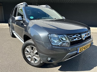 Dacia Duster 1.2 TCe 4x2 Prestige // Schermradio // trekhaak //