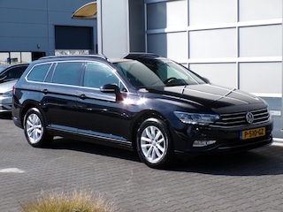 Volkswagen Passat Variant 1.5 TSI Comfort Business DSG/Carplay/Clima/Adaptive cruise!!