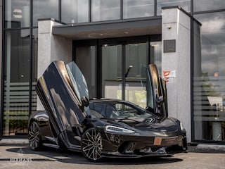 McLaren GT 4.0 V8 / Front Lift / Bowers & Wilkins / Pano / Elite Paint