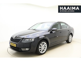 Skoda Octavia 1.4 TSI Greentech Style Business 150pk | Automaat | Navigatie | Trekhaak | Climate Control | Stoelverwarming | Voorruitverwarming | Keyless Start