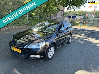 Skoda Octavia Combi 1.2 TSI Ambition Business Line NETTE AUTO RIJDT EN SCHAKELT GOED