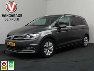 Volkswagen Touran 1.4 TSI Highline 7p | Trekhaak | Achteruitrijcamera | ACC!