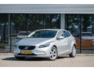 Volvo V40 1.6 T2 Momentum | Navi | Stoelverw. | PDC | Cruise | Verwarmde voorruit