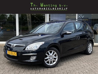 Hyundai i30 CW 2.0i Style | Cruise Control | Klimaat Controle | Half-Lederen Bekleding | Boordcomputer | Trekhaak |