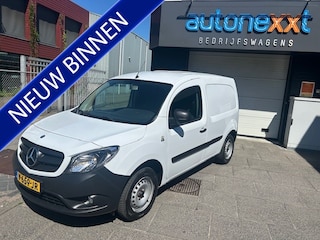 Mercedes-Benz Citan 109 CDI BlueEFFICIENCY Business Ambition AIRCO I NAVI I MISTLAMPEN I ELEKTRISCHE RAMEN & SPIEGELS I 1e EIGENAAR I COMPLETE ONDERHOUDSHISTORIE