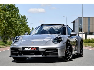 Porsche 911 3.0 Carrera MY25. BTW. Sport Design, Chrono, Lift, Pano, SportUitl, Leder, HD-Matrix, 14 Weg, Koeling, 360, ACC, Bose!