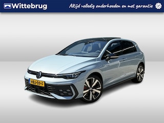 Volkswagen Golf 1.5 eHybrid GTE / Panoramadak / IQ.Light / Dodehoeksensoren / Black Style / 18'' LMV