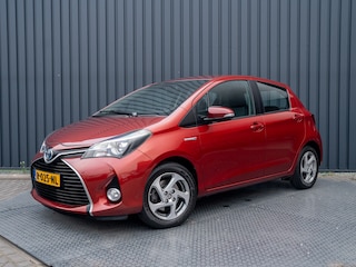 Toyota Yaris 1.5 Hybrid Trend | Camera | Stoelverw. | Lm-velgen | Parkeersensoren | Prijs Rijklaar!!