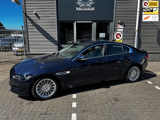 Jaguar XE 2.0 D Pure