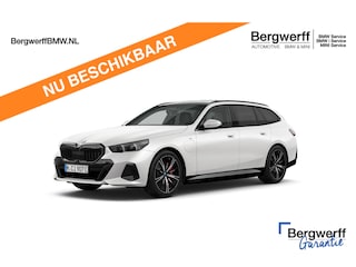 BMW 5-serie Touring 550e xDrive M-Sport Pro - Pano - Driving Ass Prof - Onderstel Prof