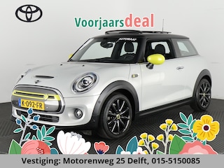 Mini Cabrio YOURS 33 KWH.1e EIG ACCU 98 % !! BIJNA 2021. SCHUIFDAK. LEDER . GARANTIE TOT 2 JAAR *!