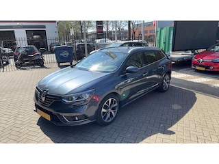 Renault Mégane Estate 1.2 TCe Bose | WORDT VERWACHT | Automatische airco | Trekhaak | Cruise controle| Achteruitrijcamera |