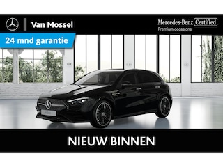 Mercedes-Benz A-klasse 180 Star Edition AMG Line /Panoramadak /Dodehoekassistent /18 Inch