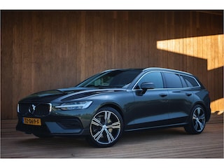 Volvo V60 T5 Inscription Exclusive | Adaptive Cruise | Bowers & Wilkins | Stuur/Stoelverwaming | Camera | Standkachel | Trekhaak | BLIS