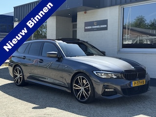 BMW 3-serie Touring 330i High Executive | M-Sport | TREKHAAK | PANO | ACC | CAMERA