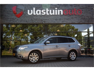 Mitsubishi Outlander 2.0 PHEV Instyle+ Lane assist, Isofix, Elektrisch bedienbare achterklep
