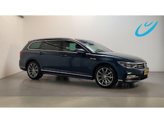 Volkswagen Passat Variant 1.5 TSI Elegance Business R R-Line Virtual Cockpit Camera Stoelverwarming Navigatie