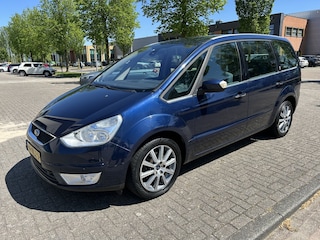 Ford Galaxy 2.0-16V Ghia 7 PERS. CLIMA CRUISE TRHK NAP!
