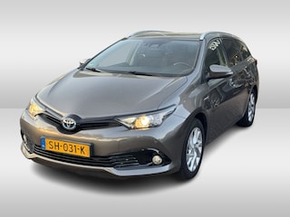 Toyota Auris Touring Sports 1.8 Hybrid Dynamic / Camera / Navigatie / Keyless / 16'' / DAB / Cruise Control / Getint glas