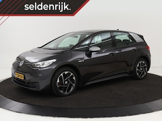 Volkswagen ID.3 First 58 kWh | Sfeerverlichting | Apple Carplay | Stoelverwarming | LED | Cruise Control Adaptief| LMV 18" | Navi