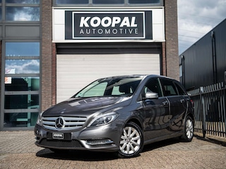 Mercedes-Benz B-klasse 180 Ambition | Bi-Xenon | Trekhaak | Volledig Onderhouden