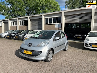 Peugeot 107 1.0-12V XS Airco/ Centrale verg/ NAP!