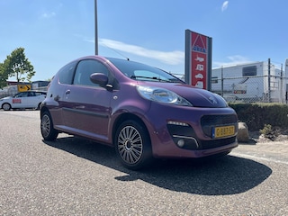 Peugeot 107 1.0 Première | Airco | Bluetooth | Elektrische ramen voor | Centrale deurvergrendeling met afstandsbediening