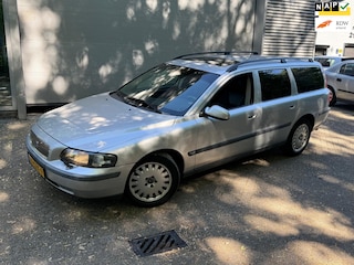 Volvo V70 2.4 T Comfort Line / NIEUWE APK / AUTOMAAT / RIJDT SCHAKELT GOED
