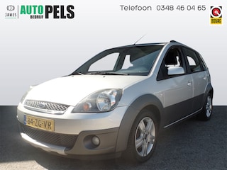 Ford Fiesta 1.4-16V Crossroad Airco, Elek ramen, Lm velgen, 15'', Dak-rails- Cv op steutel, Trekhaak, Nieuwe apk!! Nieuwe apk, Zo mee zonder garantie.