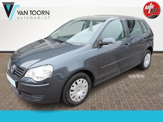 Volkswagen Polo 1.4-16V Optive Automaat. distributieriem recent vervangen.