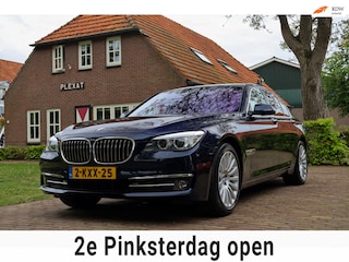 BMW 730d High Executive Aut. | Orig. NL | Hifi Premium Sound | Digitaal Dashboard | Ambient light Package | NAP | Xenon |
