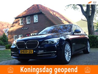 BMW 730d High Executive Aut. | Orig. NL | Hifi Premium Sound | Digitaal Dashboard | Ambient light Package | NAP | Xenon |
